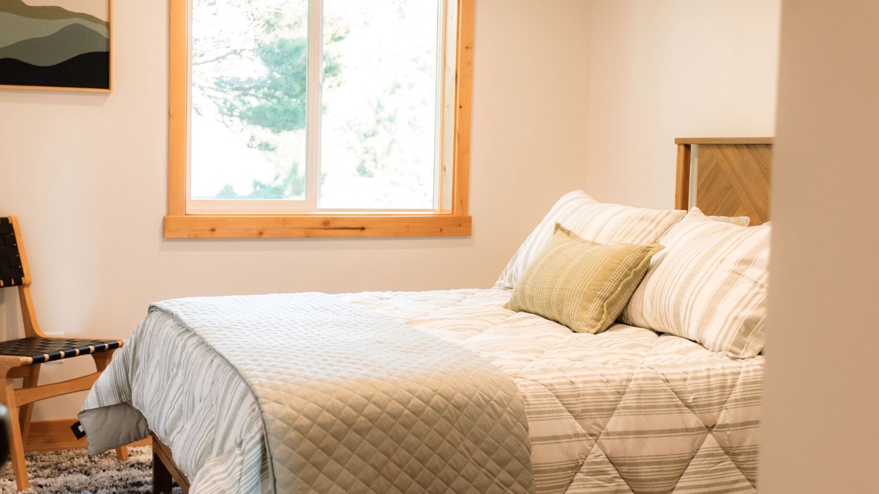 Photo of Bedroom in Nehalem