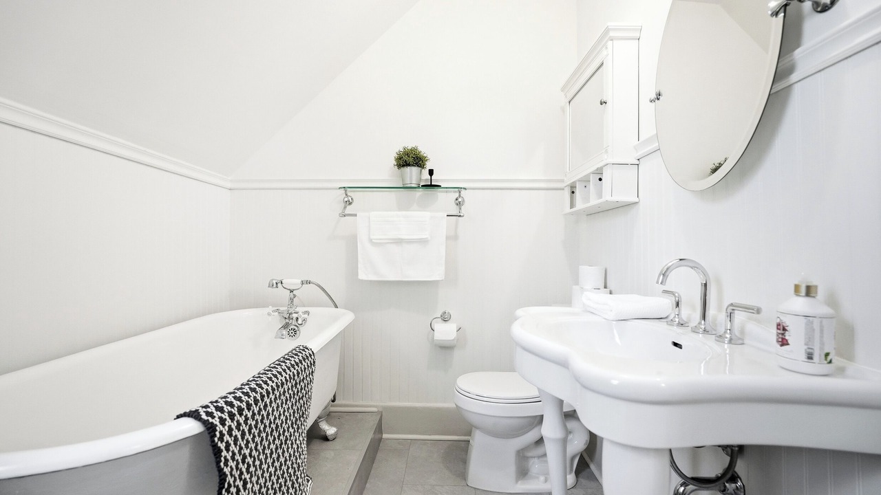 Photo of Bathroom in Winnipeg