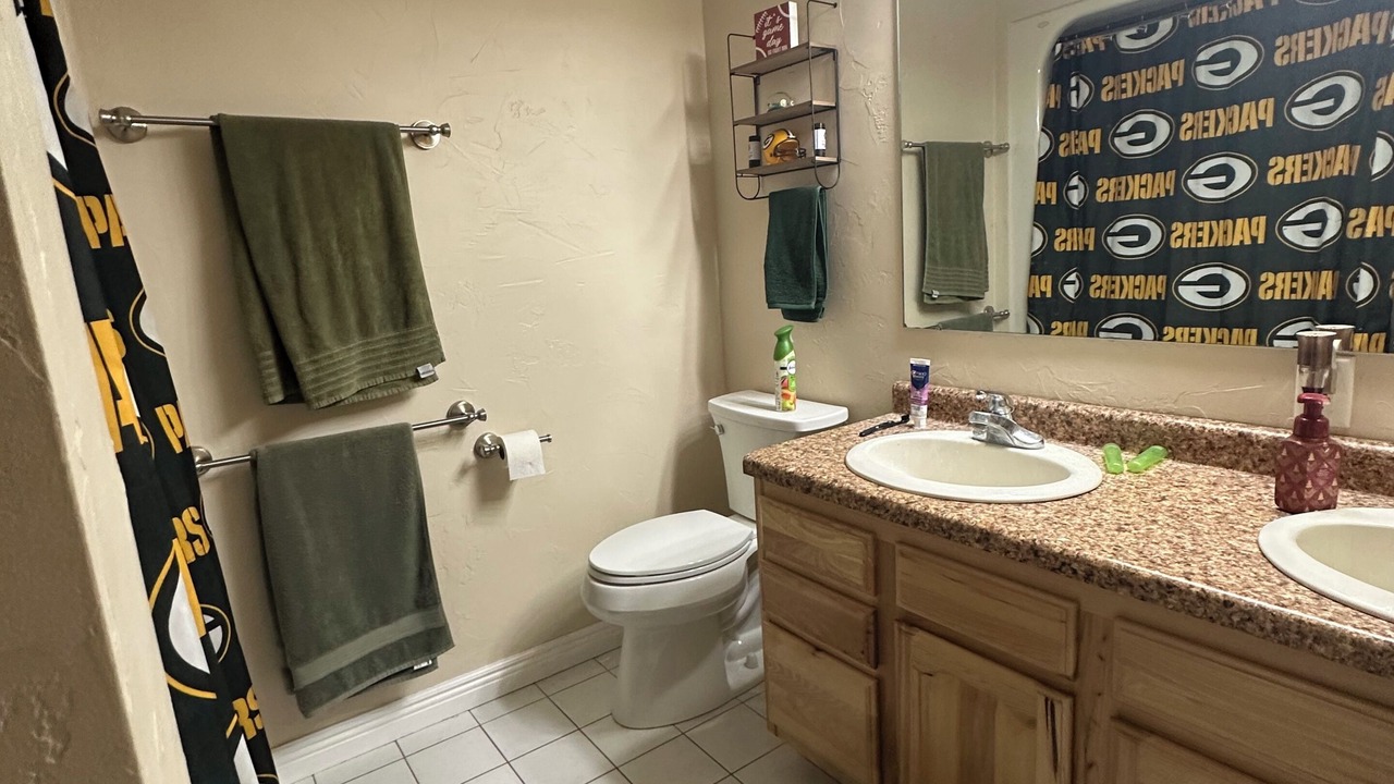 Photo of Bathroom in Butte Des Morts