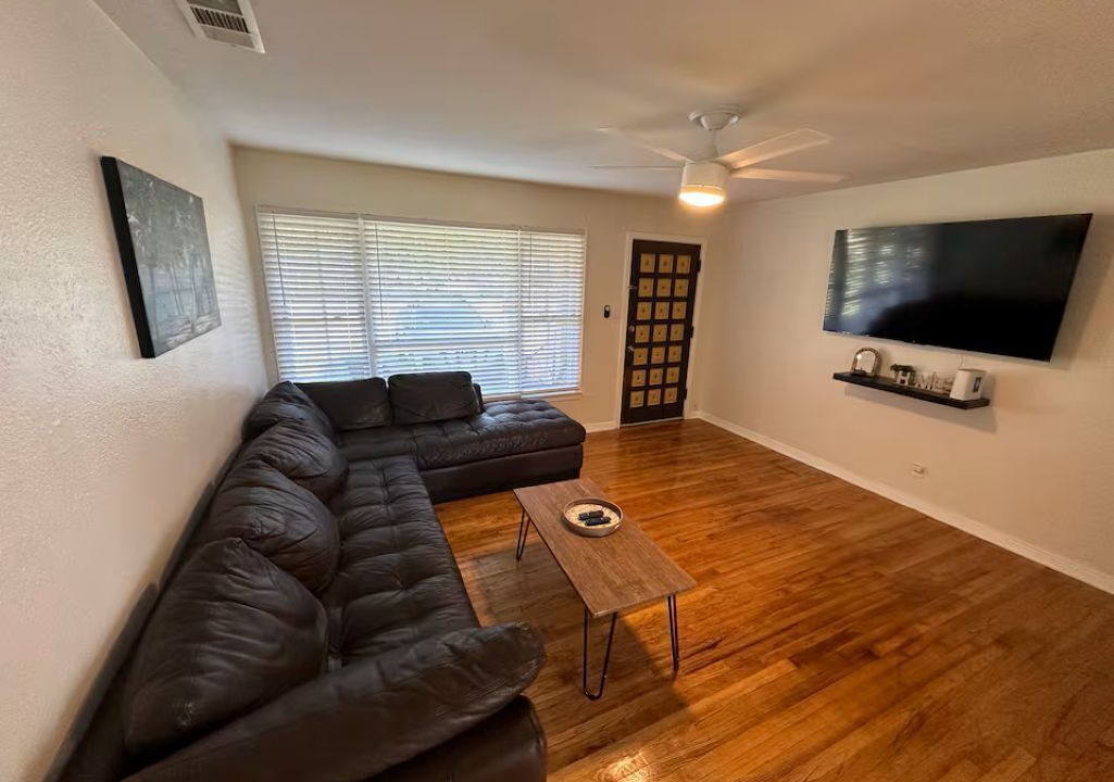 Photo of Livingroom in Richland Hills