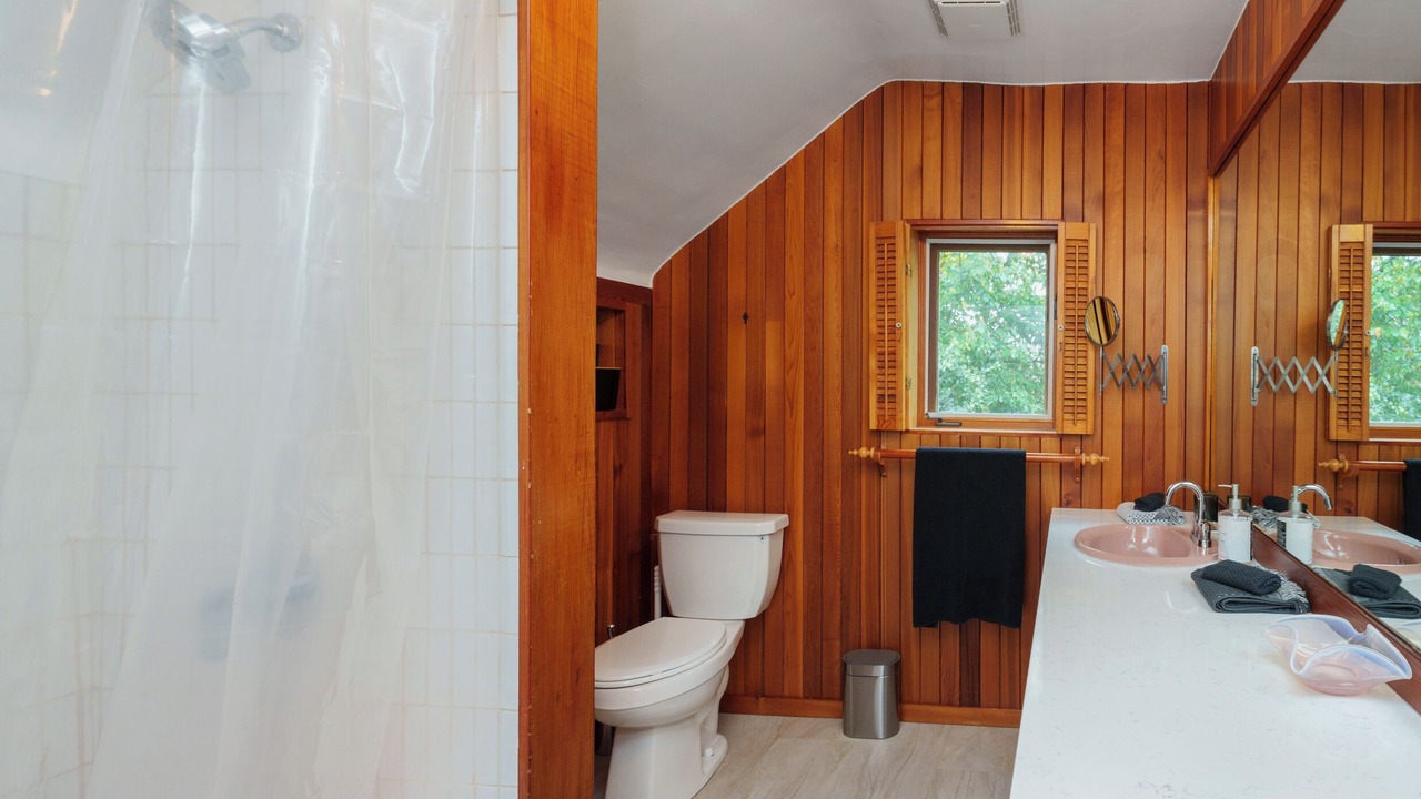 Photo of Bathroom in Winnipeg