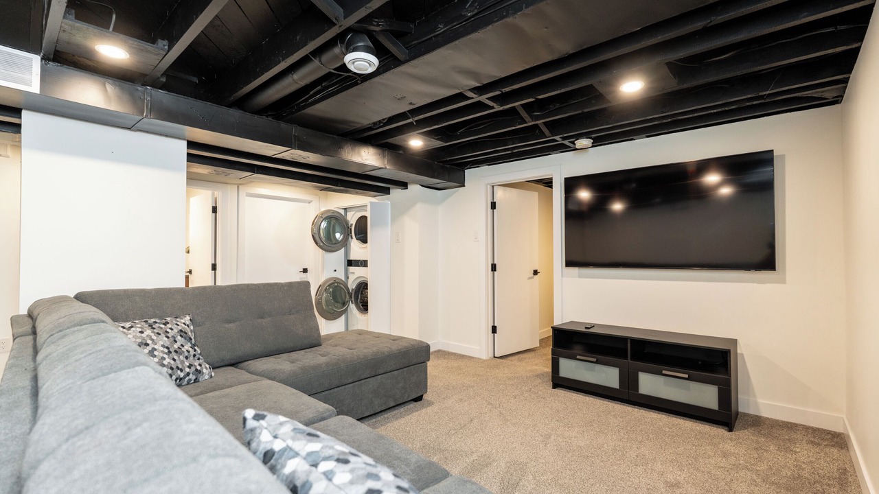 Photo of Livingroom in Tuxedo