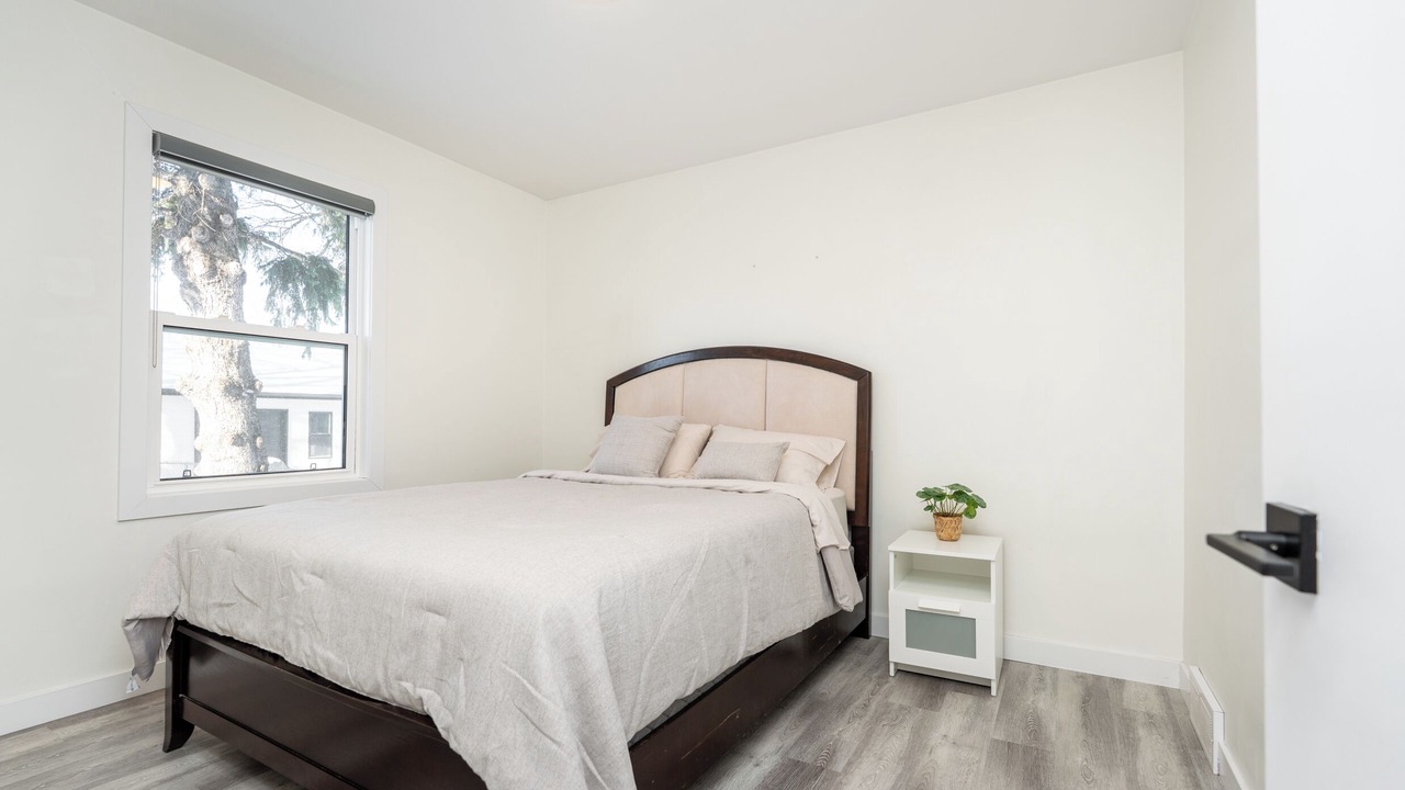 Photo of Bedroom in Tuxedo