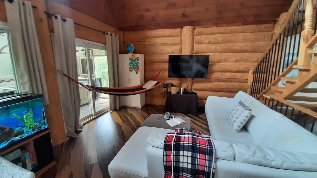 Photo of Livingroom in Mandeville