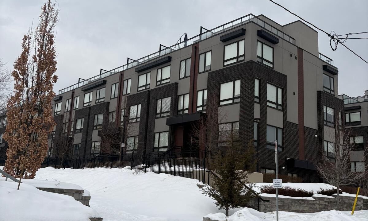 Photo of Outdoor in Briar Hill - Belgravia