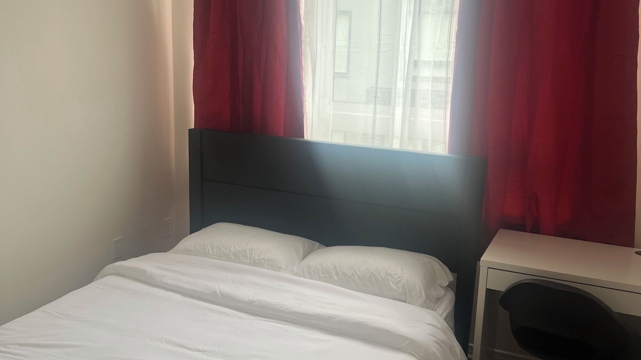 Photo of Bedroom in Briar Hill - Belgravia