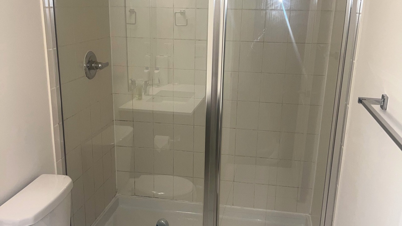 Photo of Bathroom in Briar Hill - Belgravia