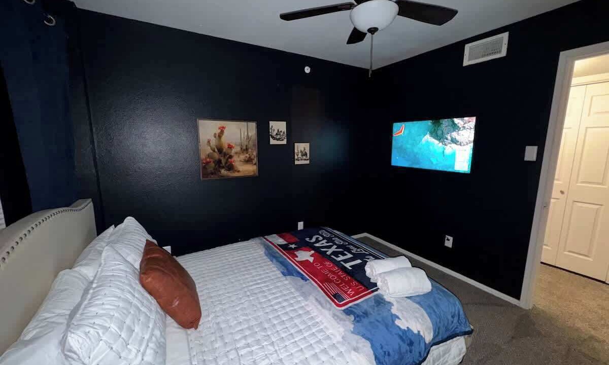 Photo of Bedroom in Midlothian