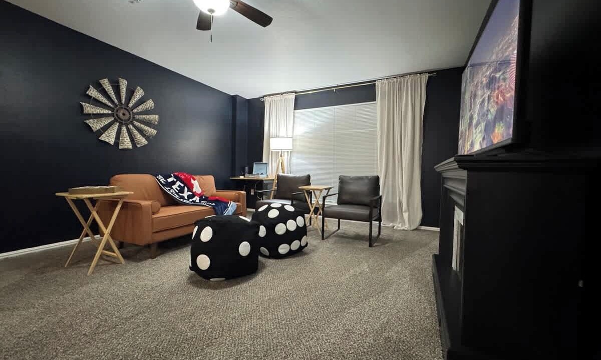 Photo of Livingroom in Midlothian
