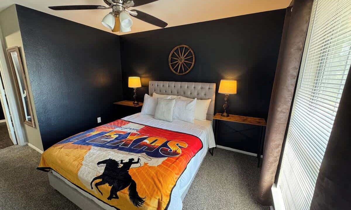 Photo of Bedroom in Midlothian