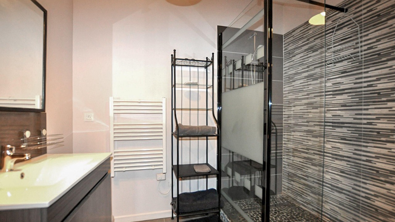 Photo of Bathroom in Saint-Andre-de-Roquelongue