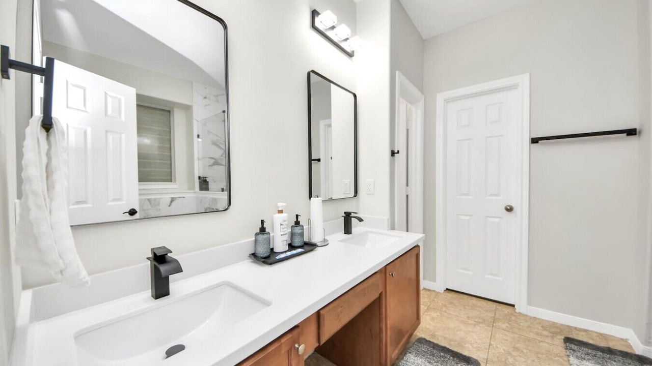 Photo of Bathroom in Cypress