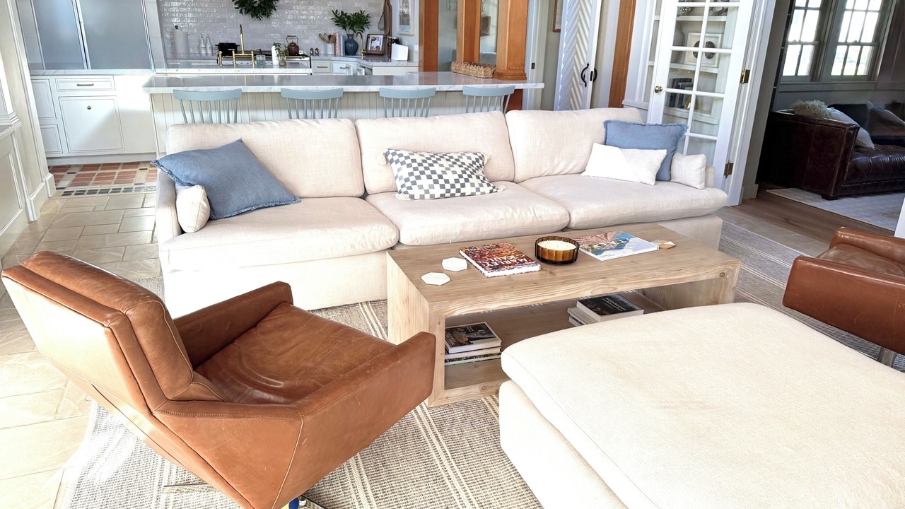 Photo of Livingroom in Forestville