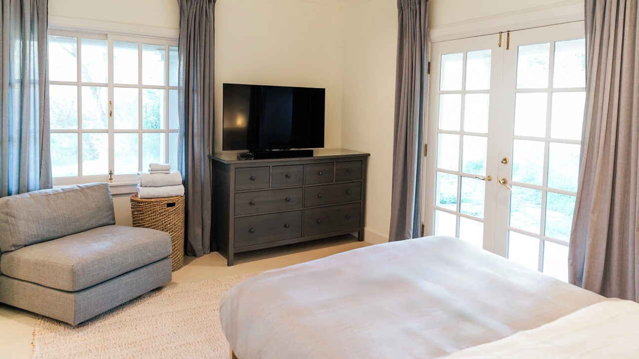Photo of Bedroom in Forestville