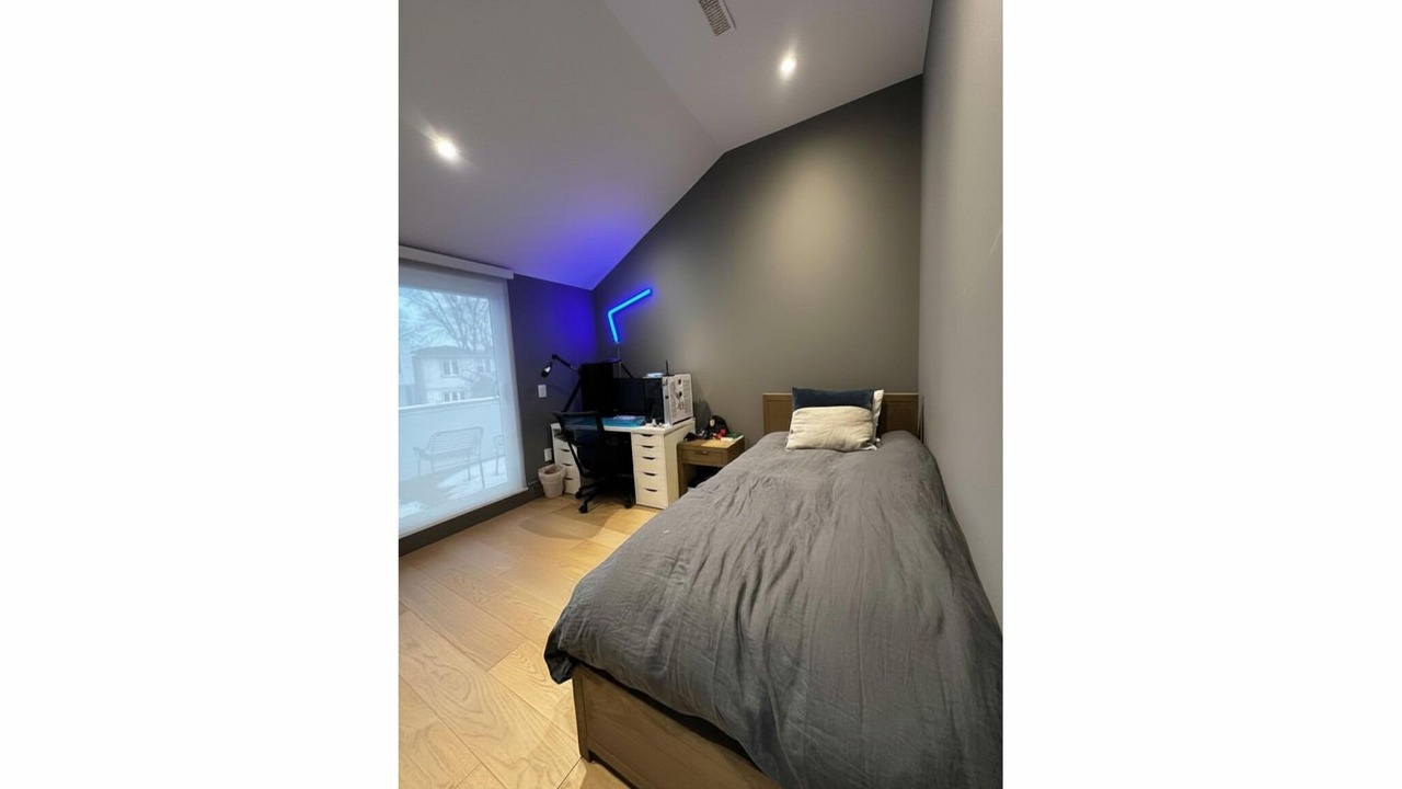 Photo of Bedroom in Swansea