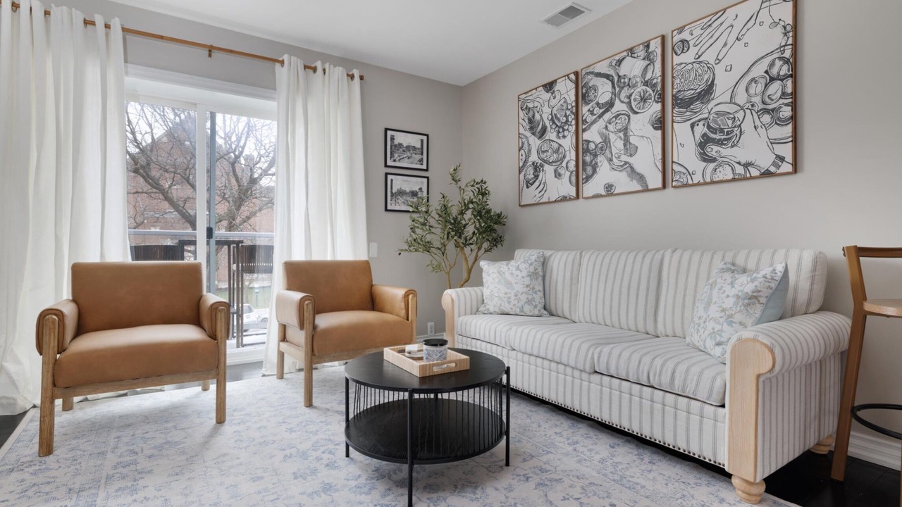 Photo of Livingroom in Royal Oak