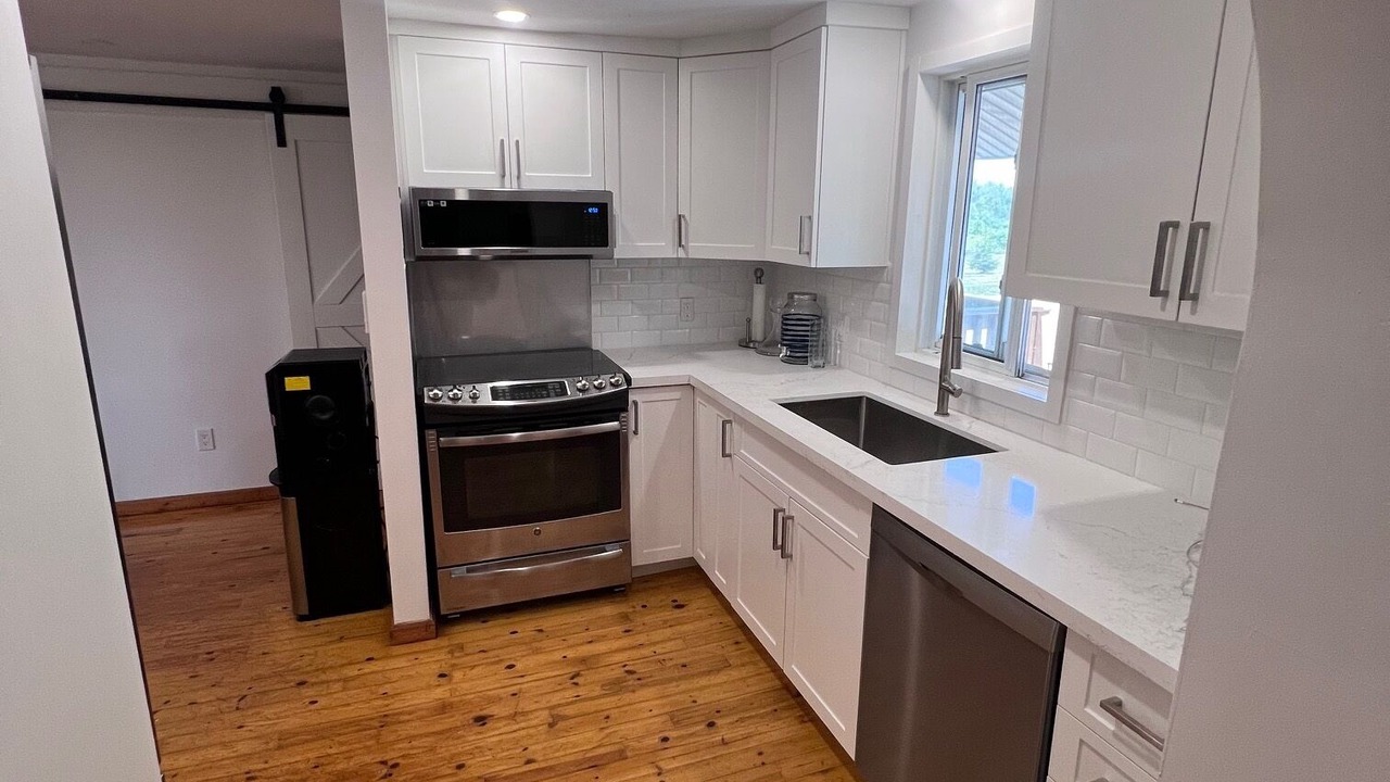 Photo of Kitchen in Waupoos