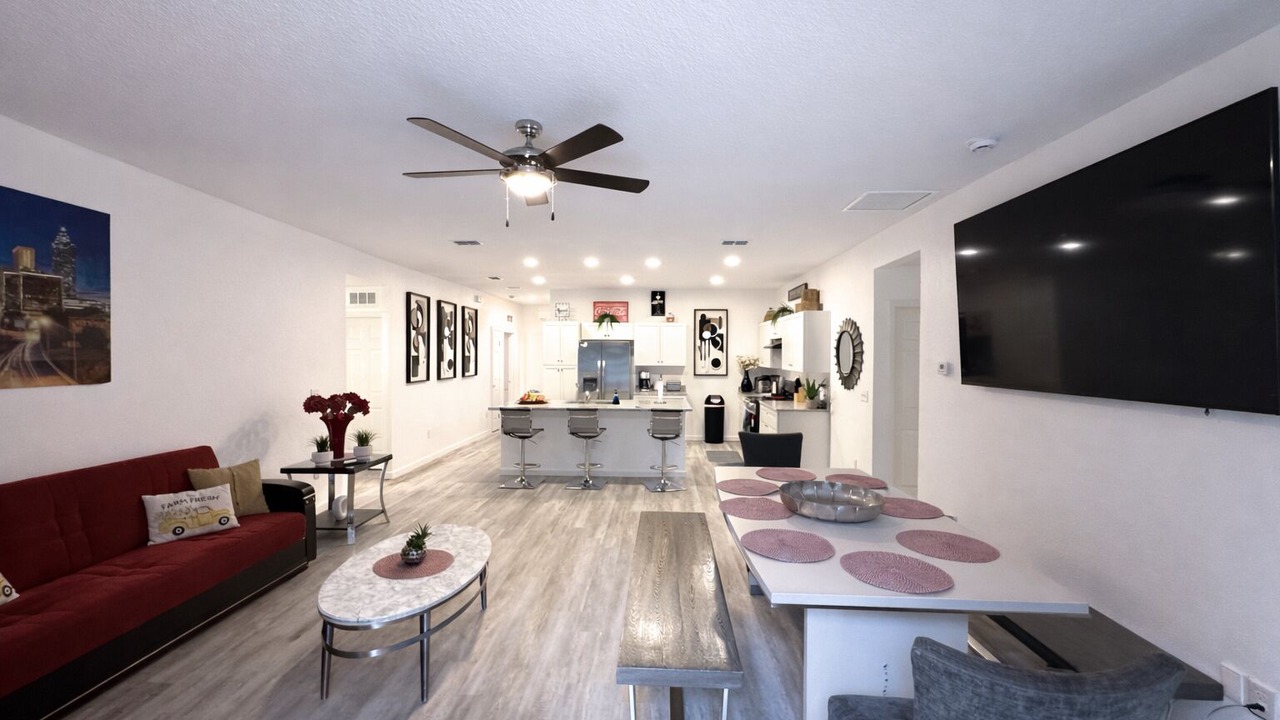 Photo of Livingroom in Murray Hill