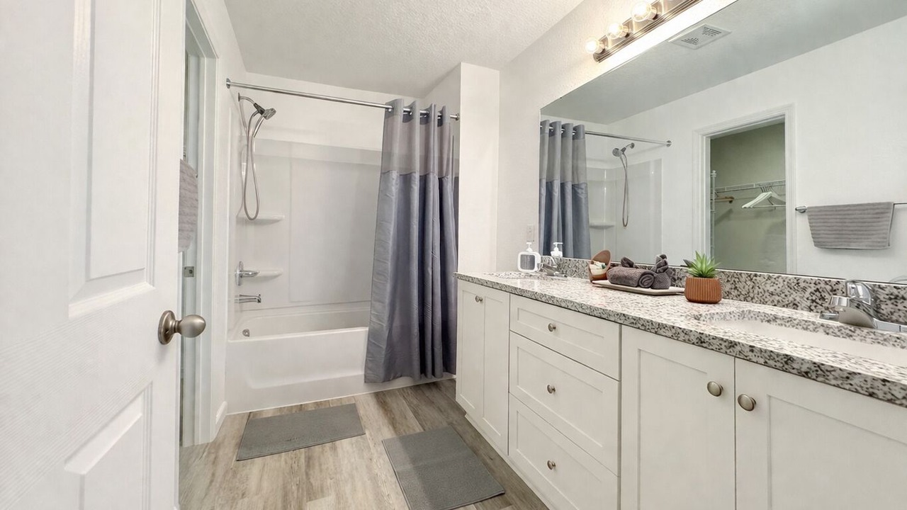 Photo of Bathroom in Murray Hill