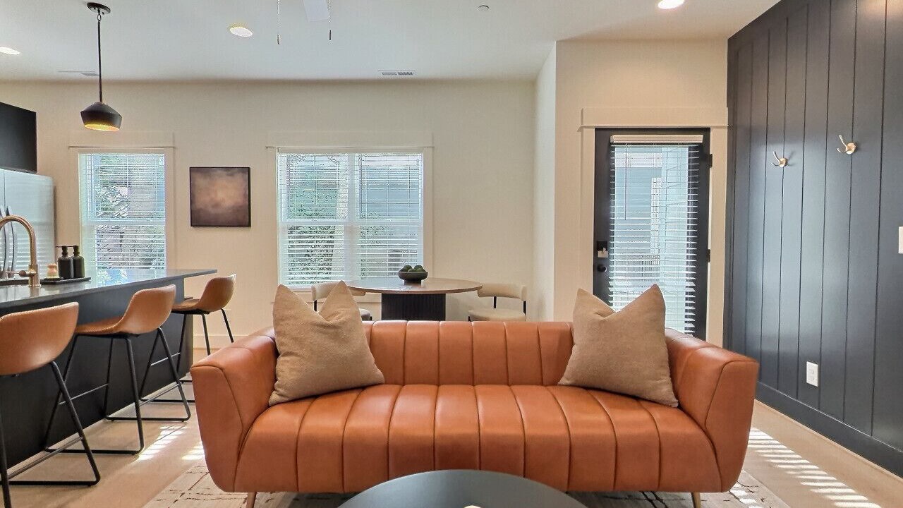 Photo of Livingroom in Forest Park