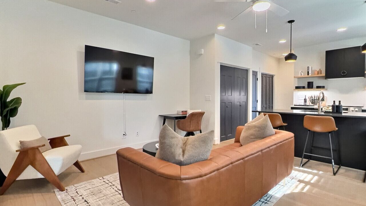 Photo of Livingroom in Forest Park