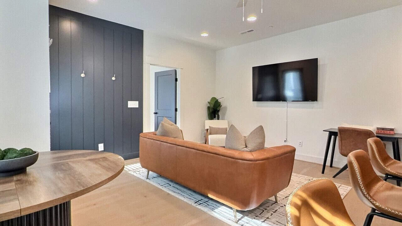 Photo of Livingroom in Forest Park