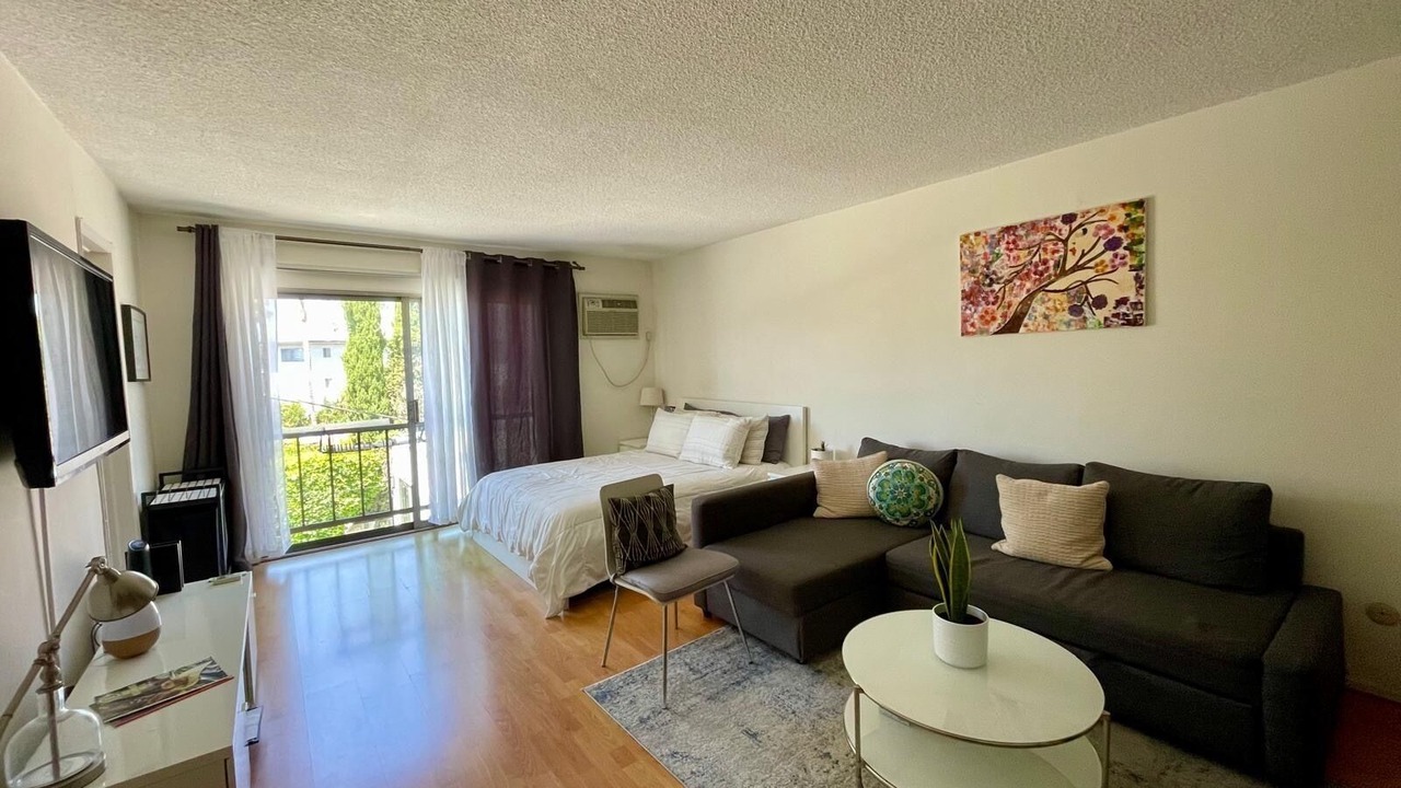 Photo of Bedroom in West Hollywood