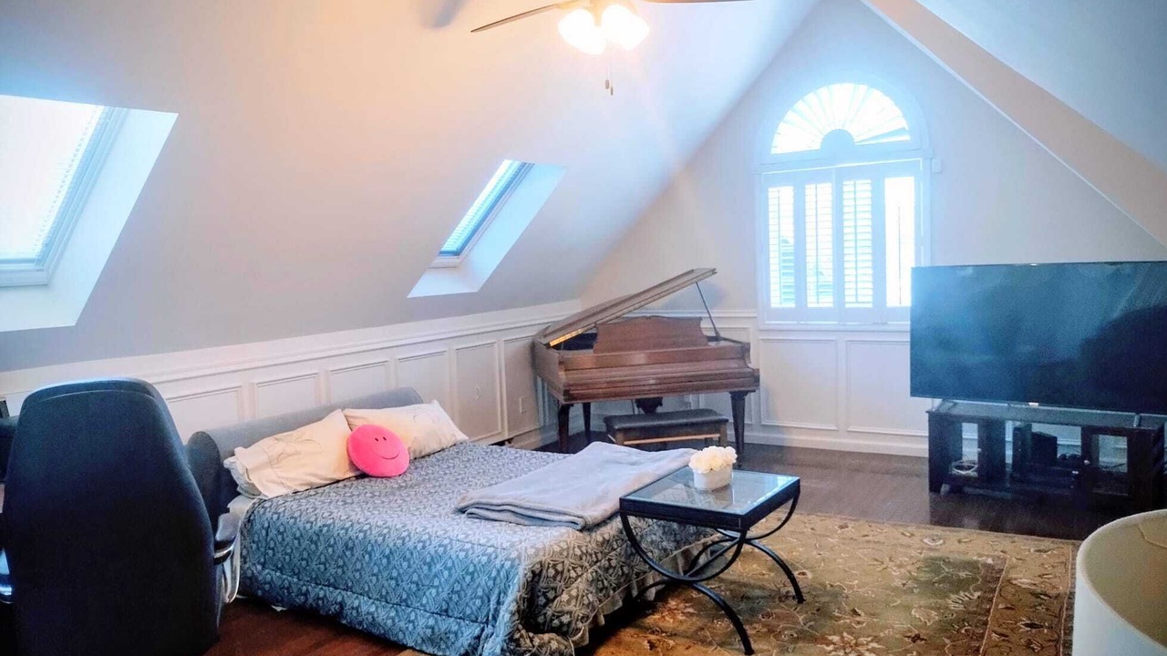 Photo of Bedroom in Lagrangeville