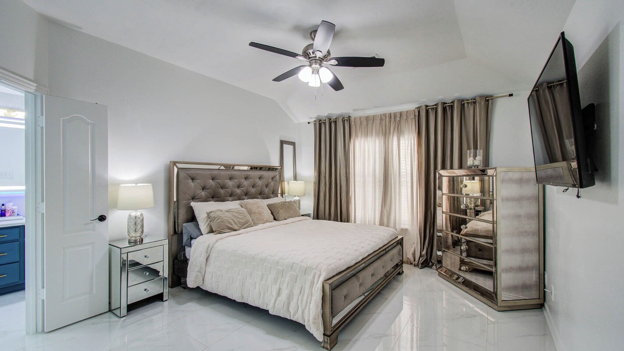 Photo of Bedroom in Barker