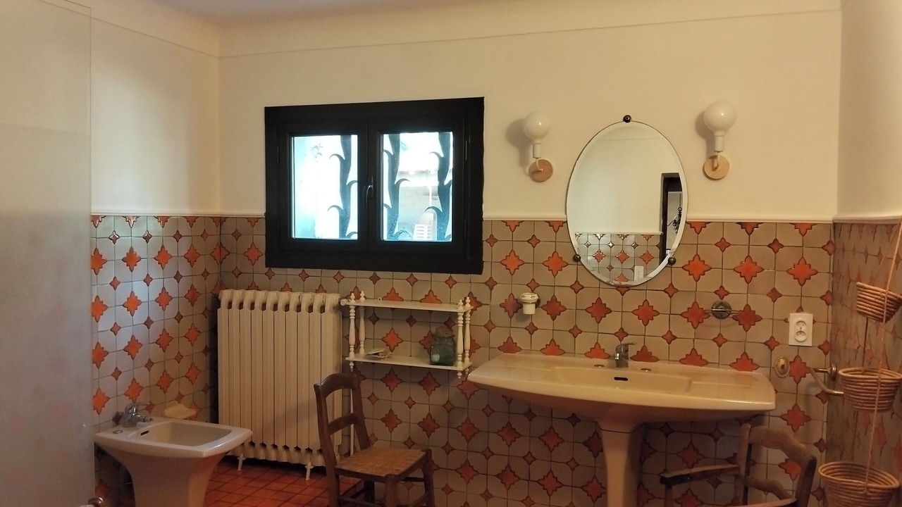 Photo of Bathroom in Saint-Paulet-de-Caisson