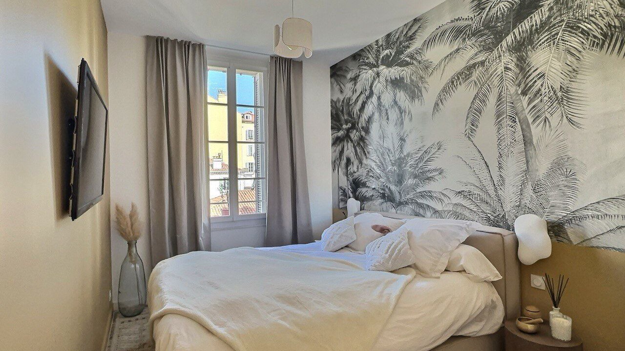 Photo of Bedroom in Hyeres City Centre