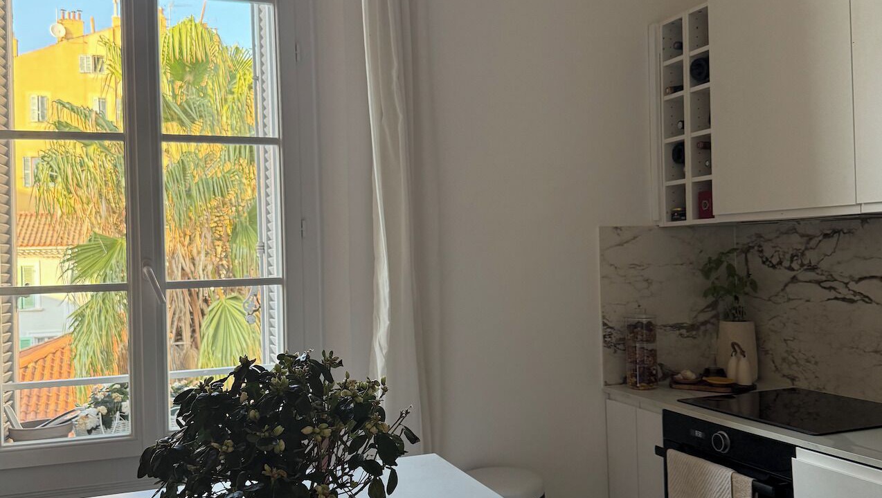 Photo of Kitchen in Hyeres City Centre