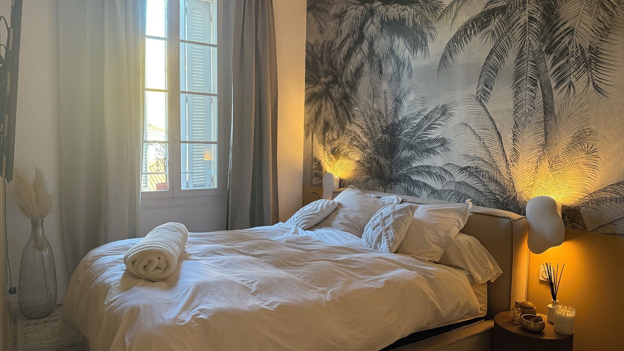 Photo of Bedroom in Hyeres City Centre