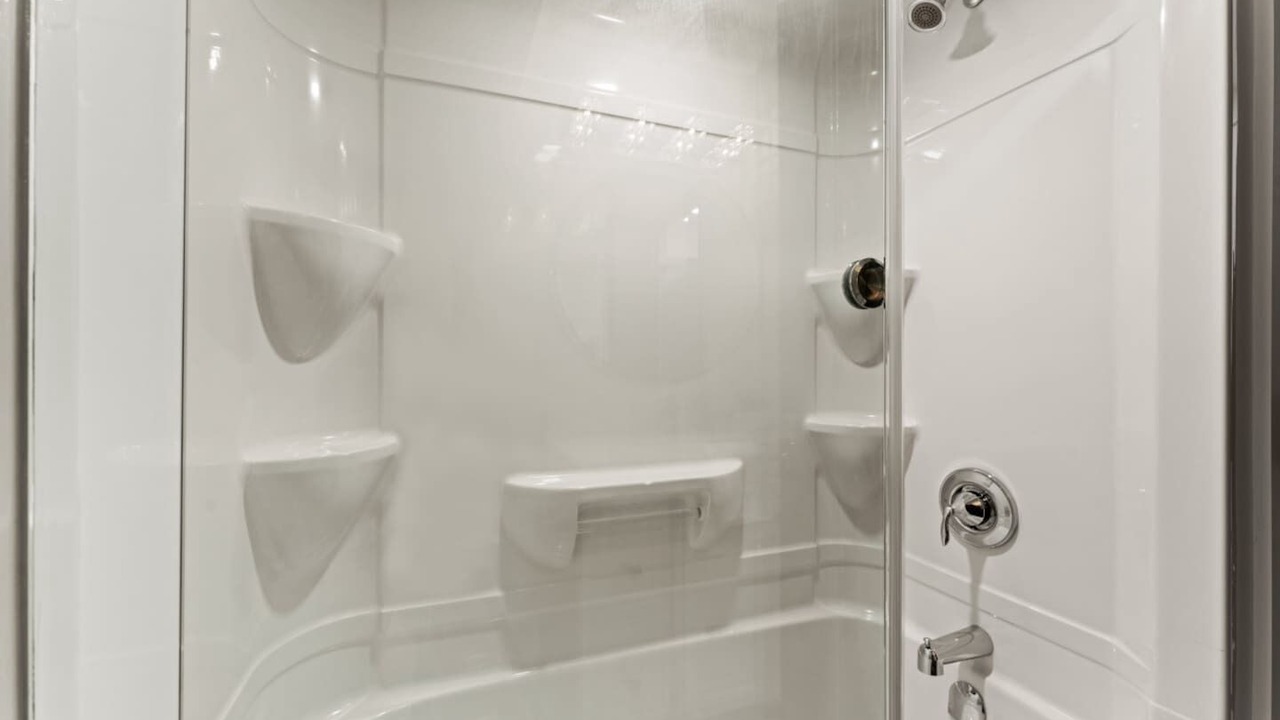Photo of Bathroom in Leamington