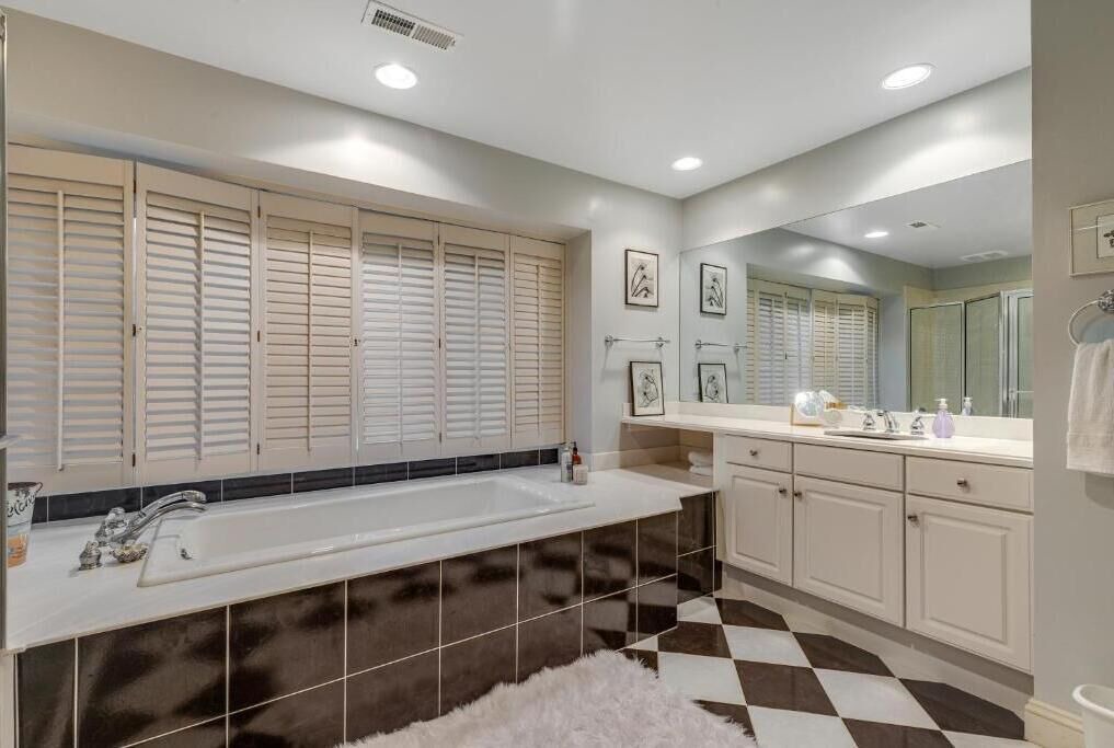 Photo of Bathroom in Bethany Beach