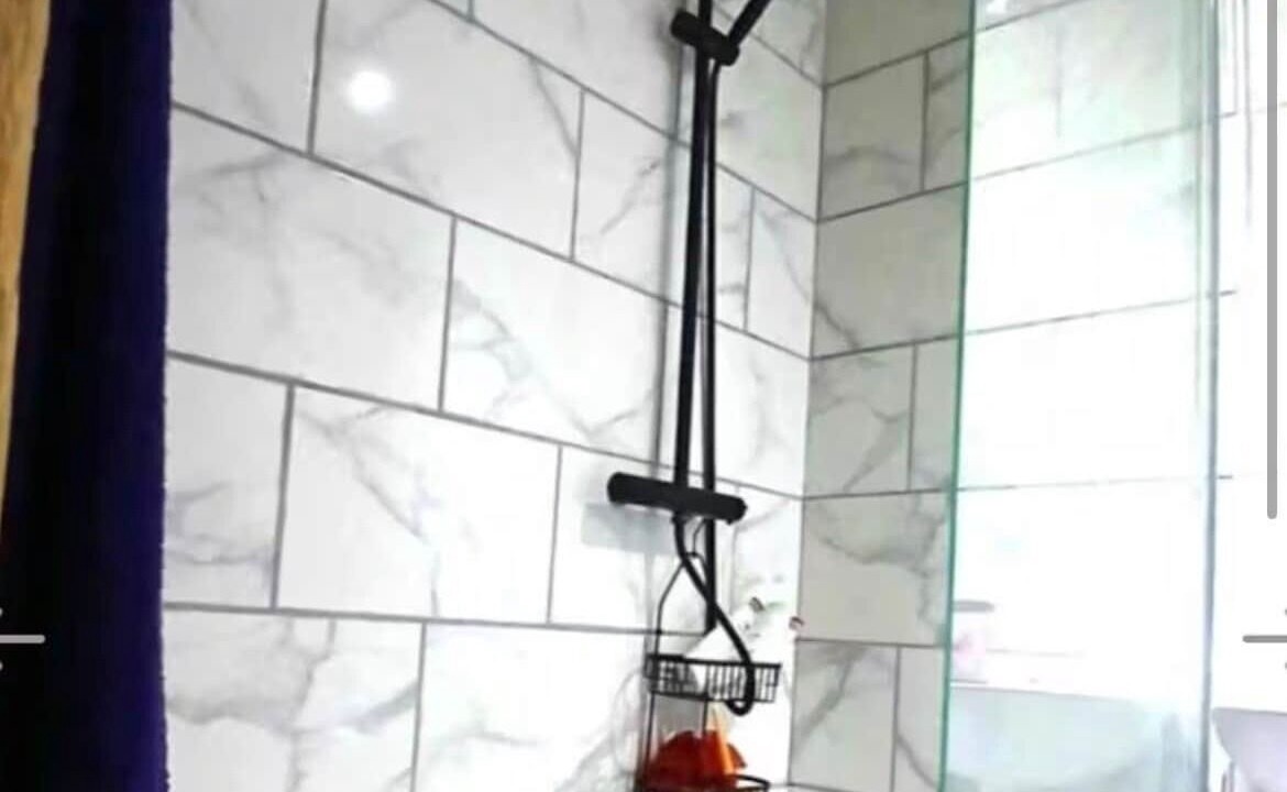 Photo of Bathroom in Quillan