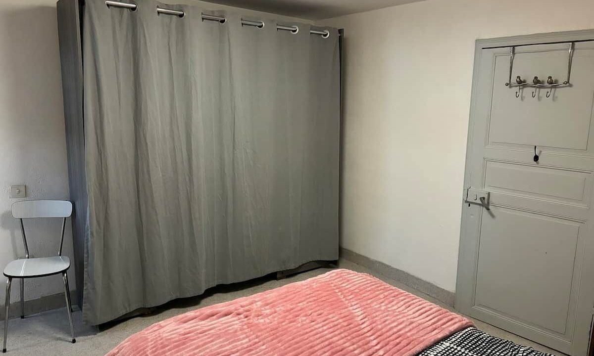 Photo of Bedroom in Quillan