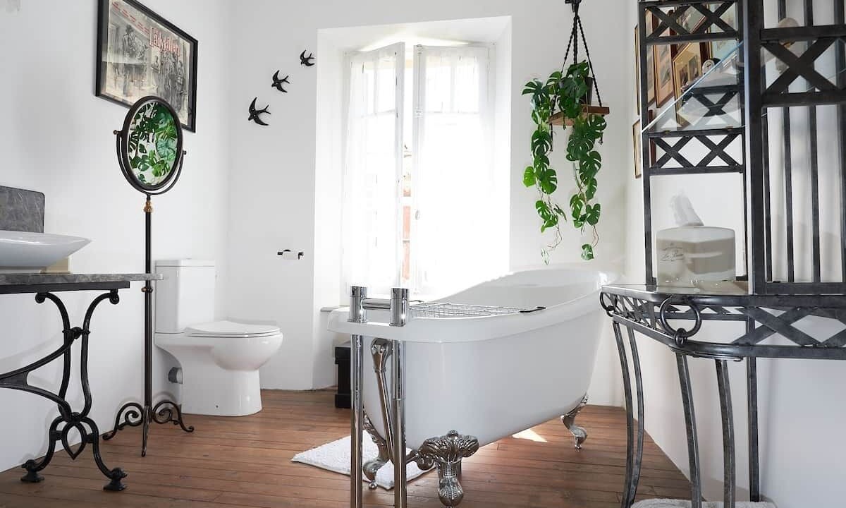 Photo of Bathroom in Quillan