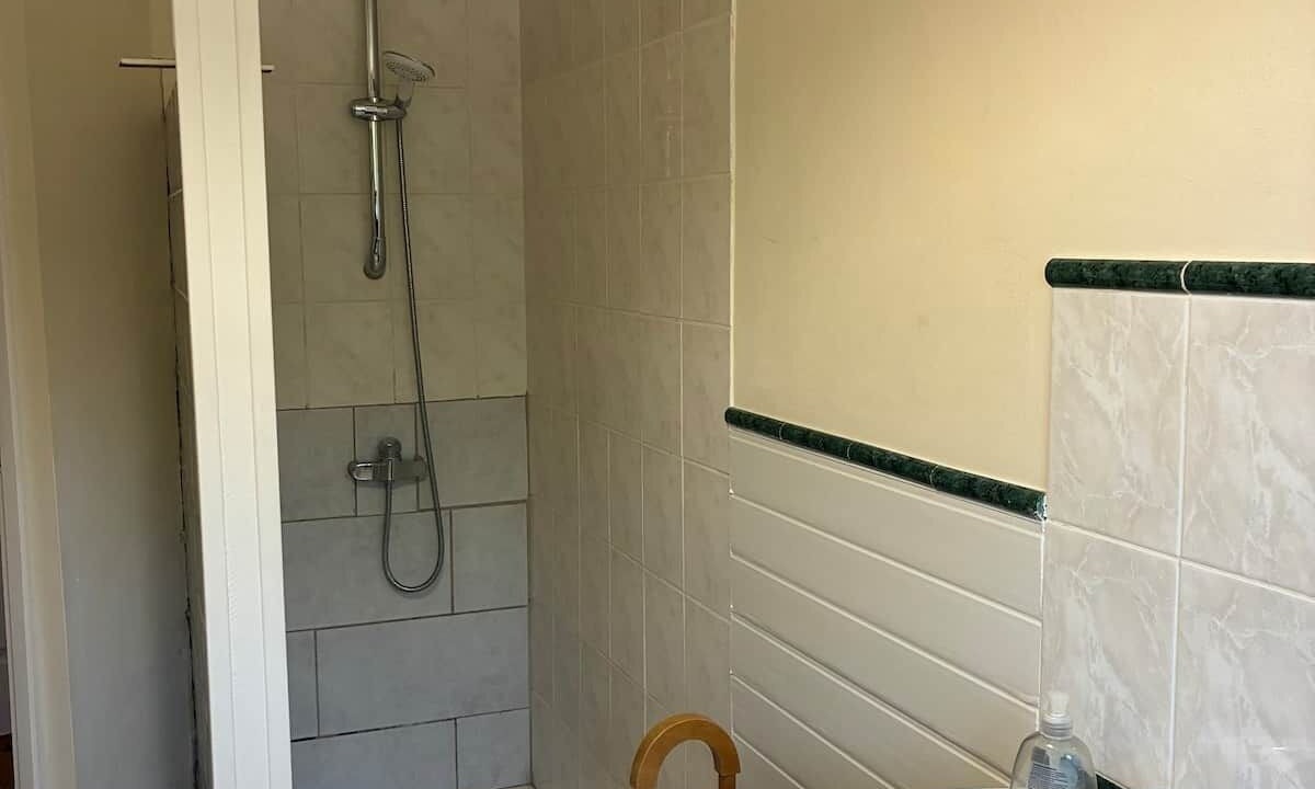 Photo of Bathroom in Quillan