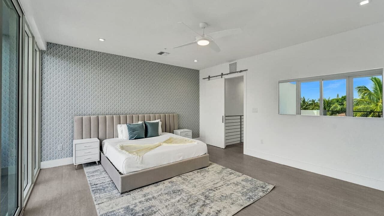 Photo of Bedroom in Lake Ridge