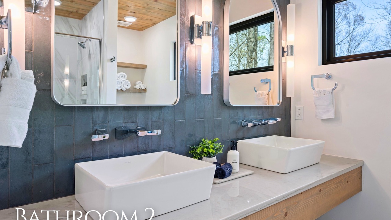 Photo of Bathroom in Broken Bow