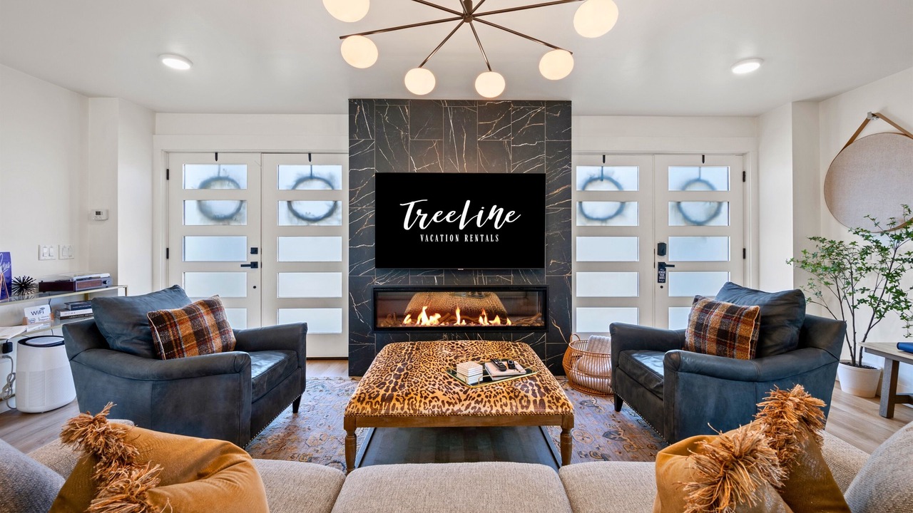 Photo of Livingroom in Broken Bow