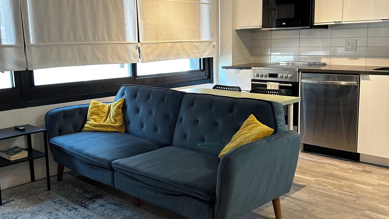 Photo of Livingroom in Downtown
