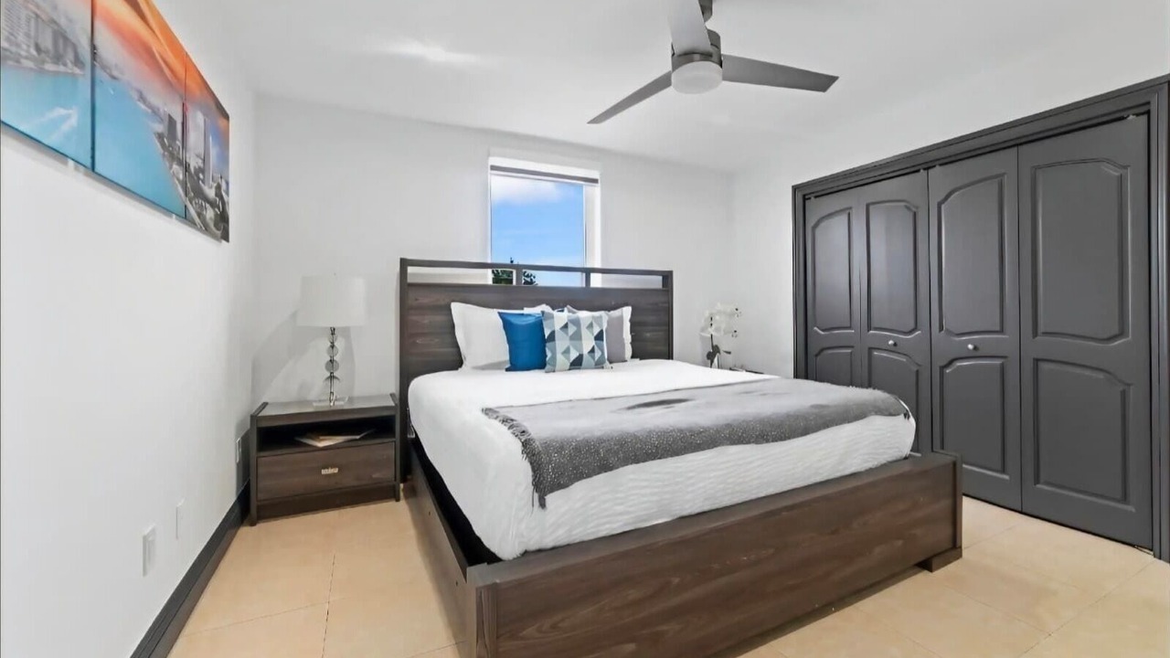 Photo of Bedroom in Tamiami