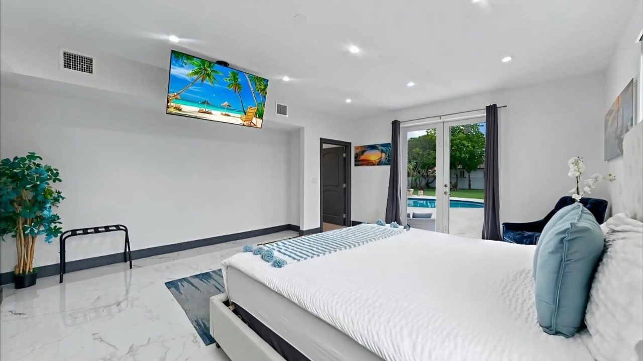 Photo of Bedroom in Tamiami
