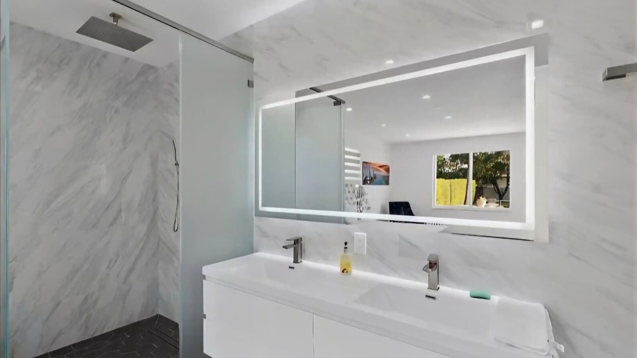 Photo of Bathroom in Tamiami