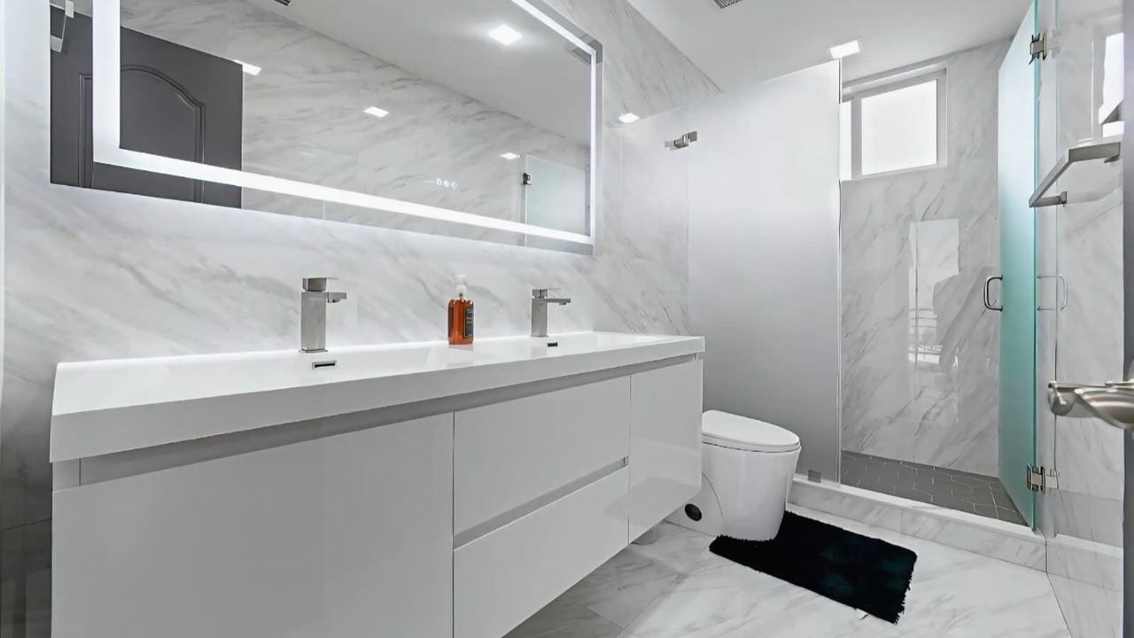 Photo of Bathroom in Tamiami