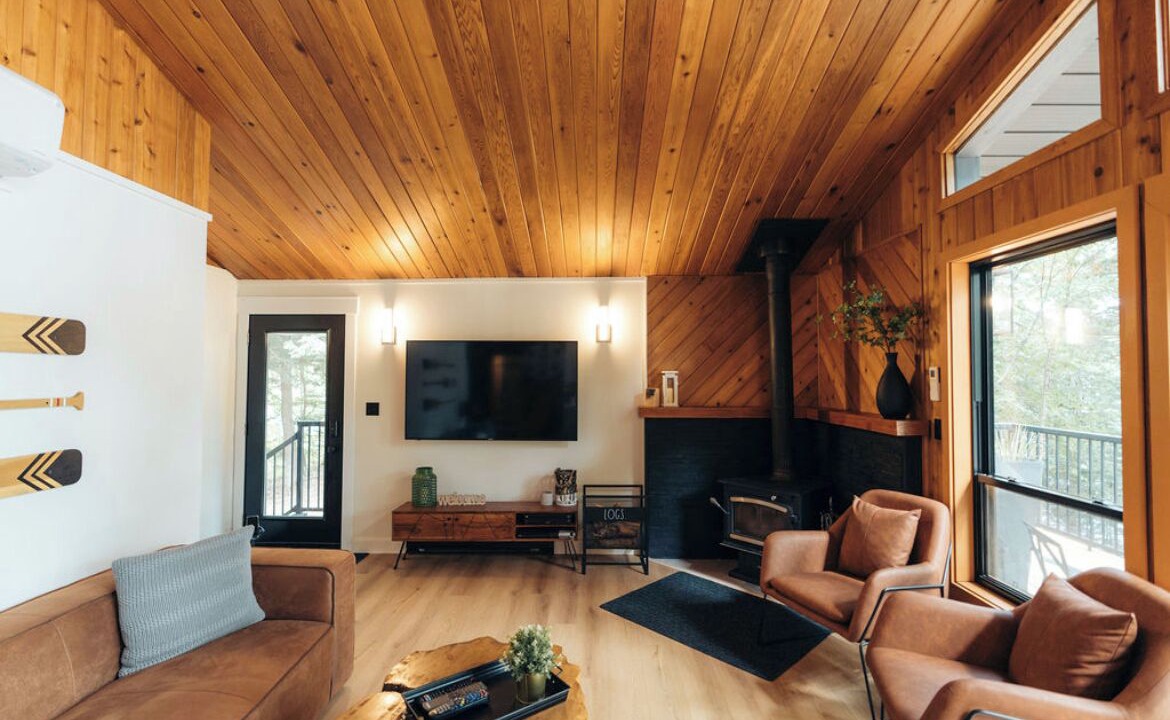 Photo of Livingroom in Eagle Lake