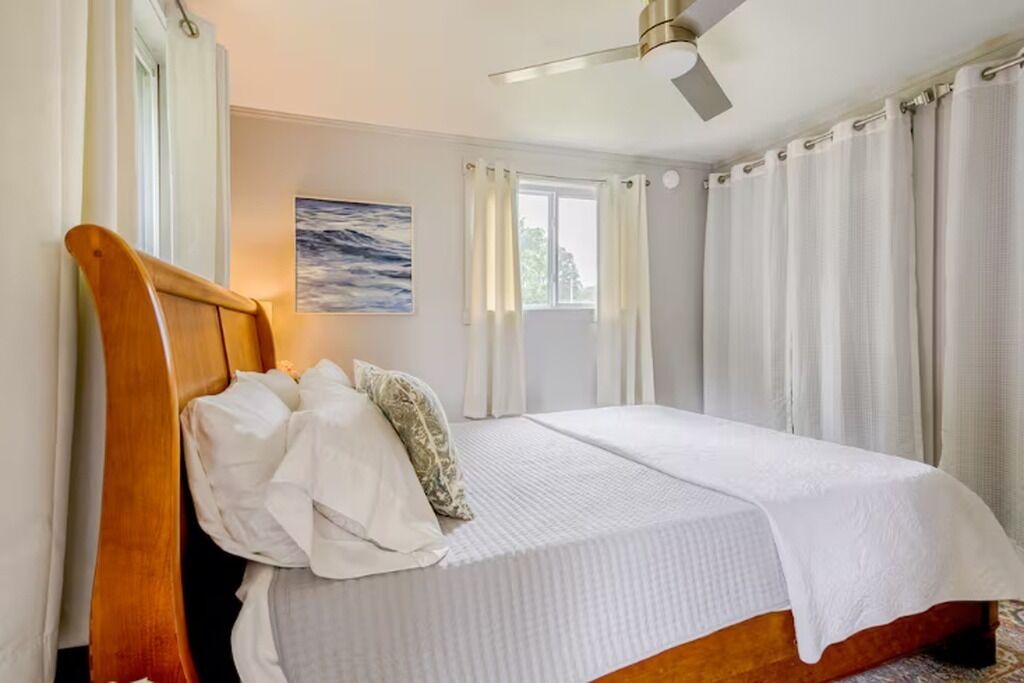 Photo of Bedroom in Livonia Center