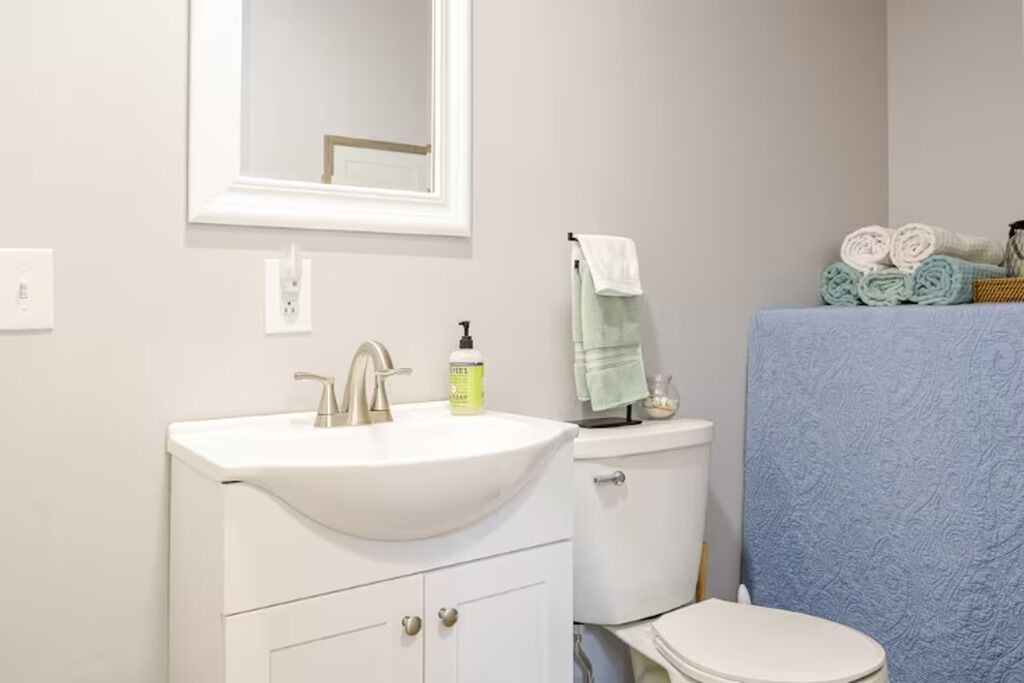 Photo of Bathroom in Livonia Center